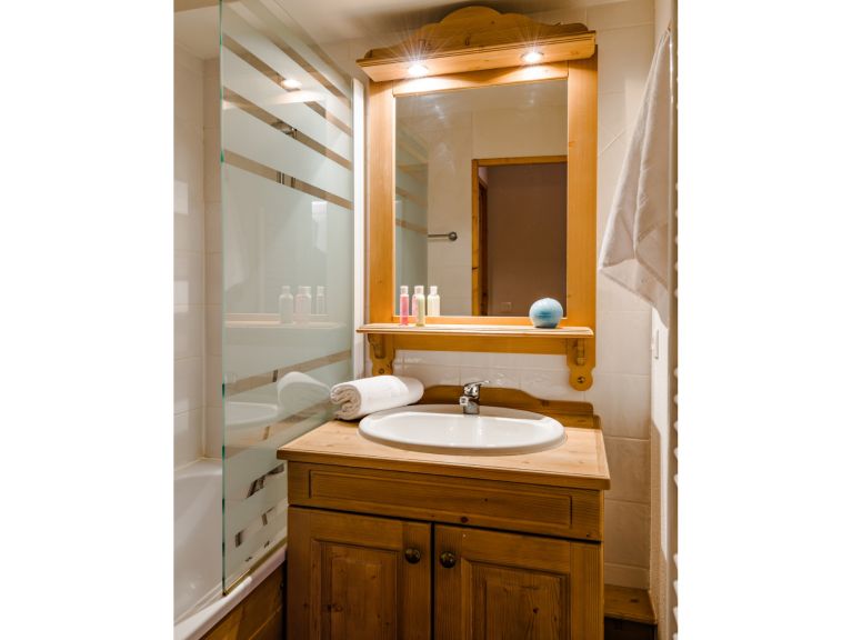 Chalet-appartement L'Ecrin des Sybelles met cabine