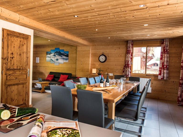 Chalet Lacuzon Snow Angel