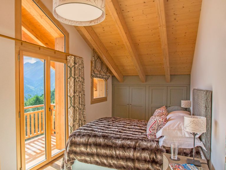 Chalet Des Etoiles Les Masses met buiten-whirlpool