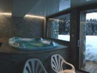 Chalet Adelphine met privé-whirlpool-15