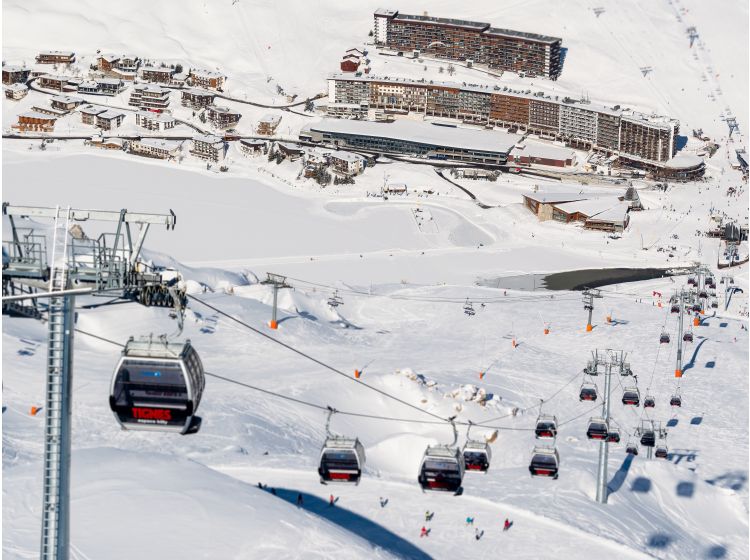 Skidorp Op één na hoogste skidorp van Europa-1