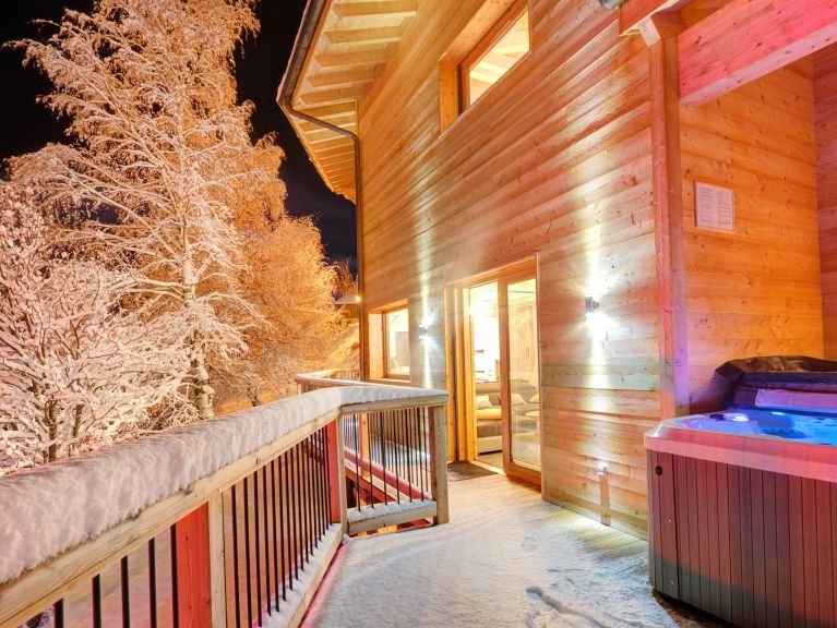 Chalet Paradise Star met sauna en buiten-whirlpool