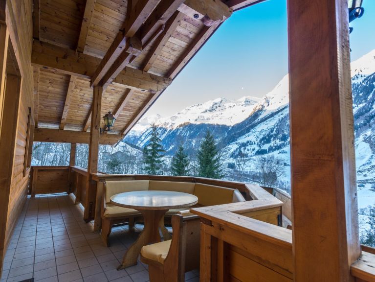 Chalet Barney