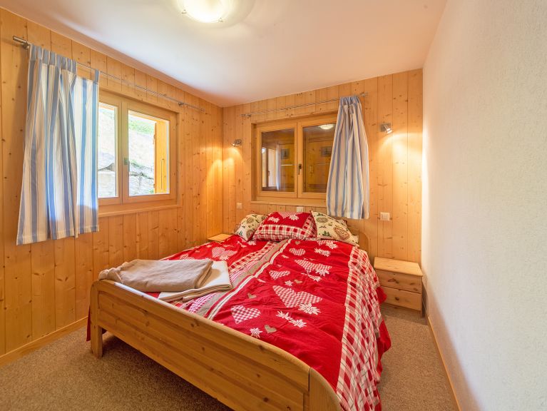 Chalet Harmonie met sauna en buiten-whirlpool