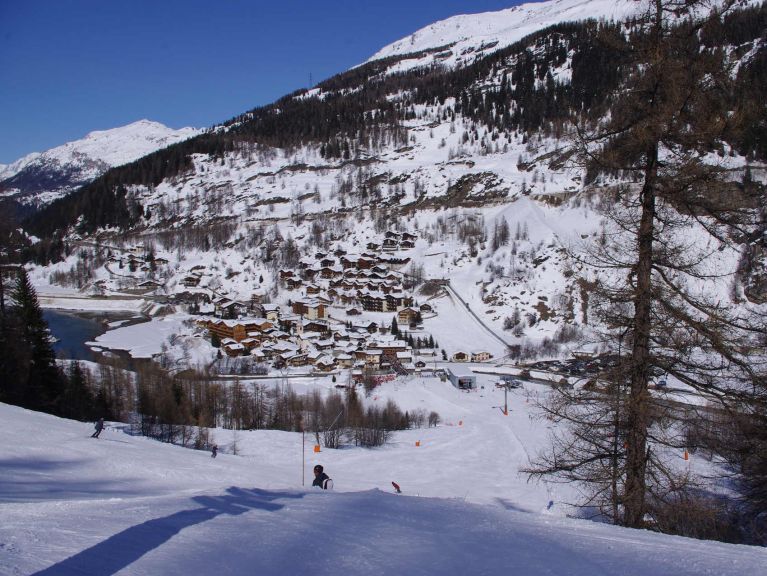Chalet-appartement Eagle Lodge met whirlpool