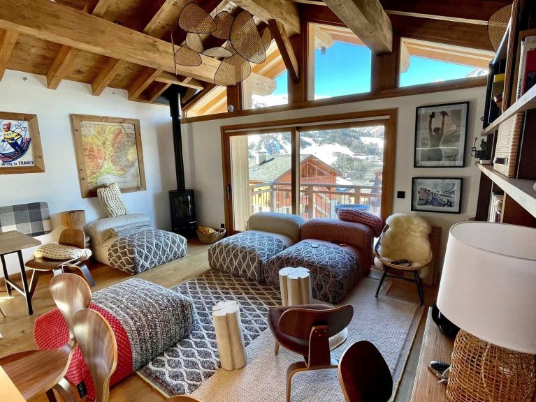 Chalet Caseblanche Felicita met houtkachel en buiten-whirlpool