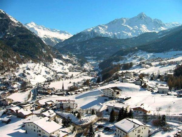 Skidorp Gezellig en levendig wintersportdorp-1