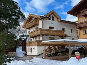 Alpine Lodge