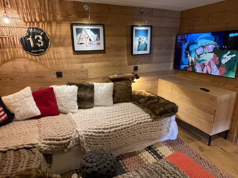 Chalet Caseblanche Felicita met houtkachel en buiten-whirlpool