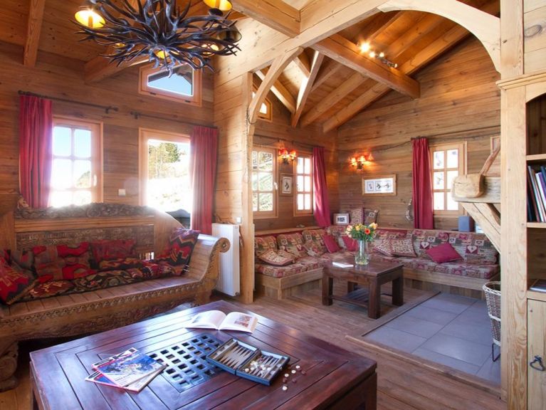 Chalet de L'Altiport Melusine met sauna en whirlpool