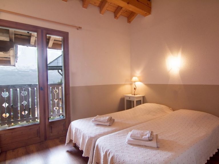 Chalet Le Chazalet inclusief catering, sauna en buiten-whirlpool + Le Petit Chazalet