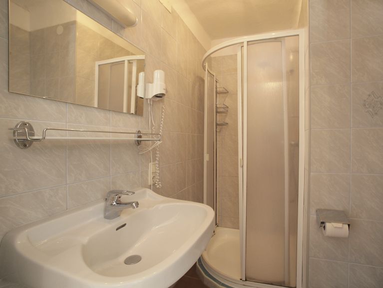 Chalet Edelweiss am See Combi, 5 apt. incl. gezamenlijke keuken en eetruimte