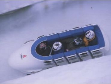 Skidorp Klein wintersportdorp bekend vanwege de Olympische bobslee track-5