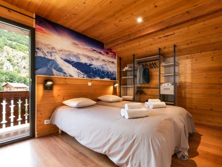 Chalet Lacuzon Snow Star