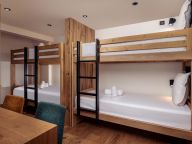 Appartement L'Orée du Bois met buiten-whirlpool-13