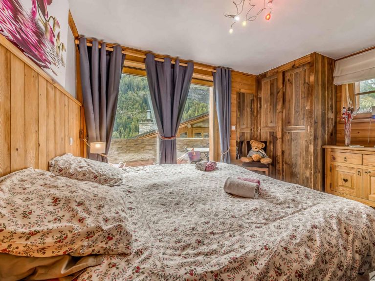 Chalet Iseran met buiten-whirlpool, sauna en hammam