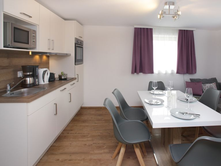Chalet Edelweiss am See Combi, 4 apt. incl. gezamenlijke keuken en eetruimte