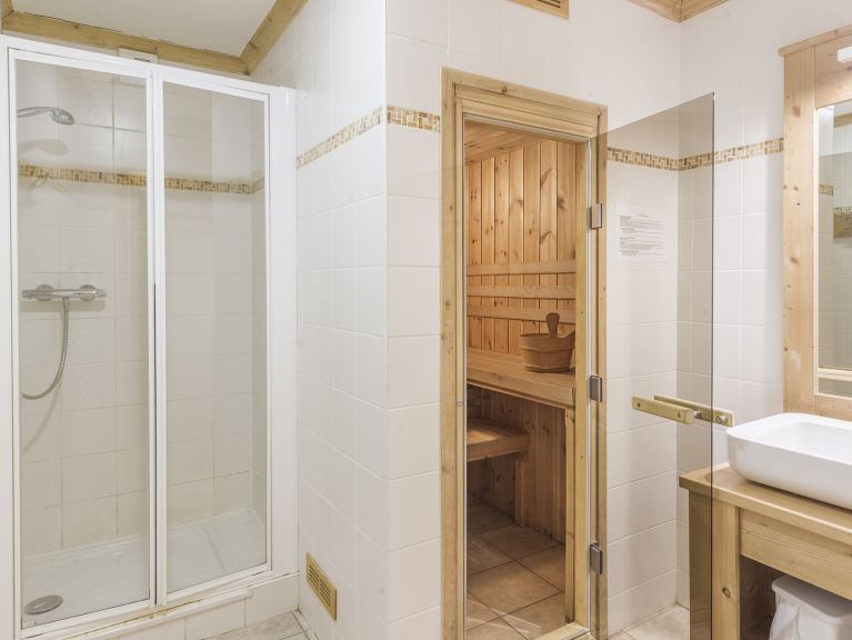 Chalet-appartement Dame Blanche 28 (combinatie 2x 14) personen met twee sauna's