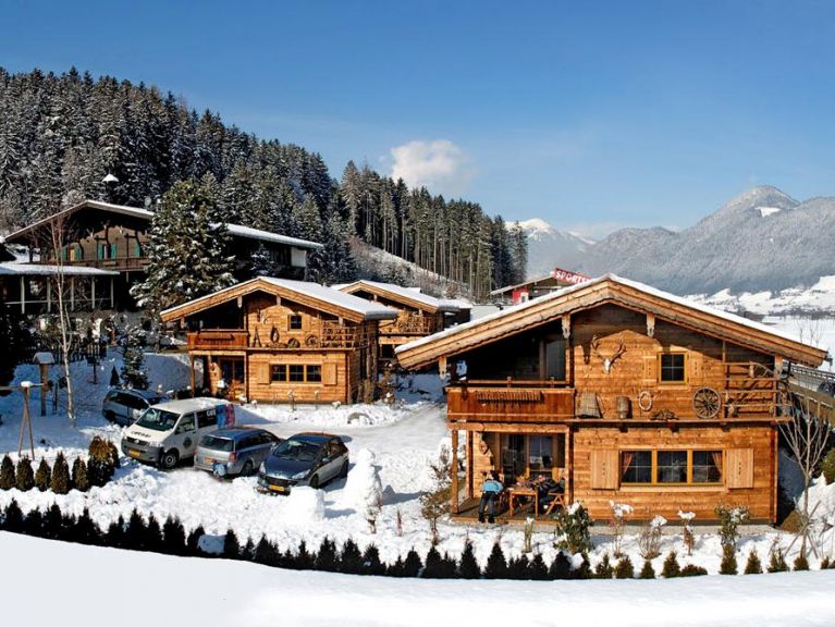 Chalet Almdorf Fügen