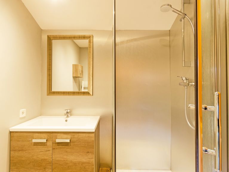 Chalet Balcon du Paradis met buiten-whirlpool en sauna