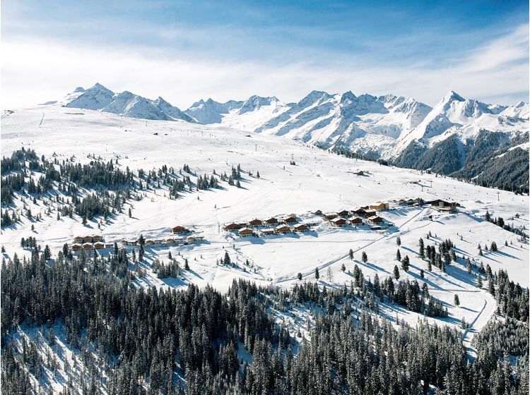 Skidorp Wintersportdorp met veel Nederlanders en veel après-ski-1