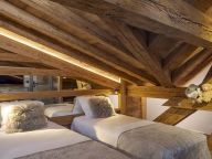 Chalet Prestige l'Atelier met sauna en buiten-whirpool-13