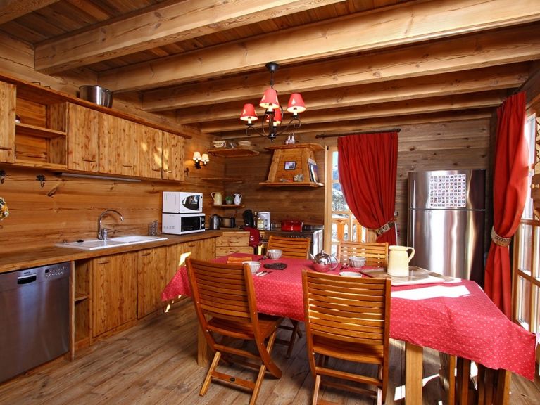Chalet de L'Altiport Melusine met sauna en whirlpool