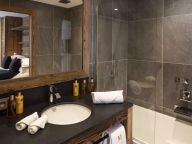 Chalet Caseblanche McFoggin met open haard en sauna-13