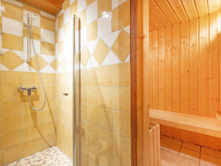 Chalet Père Marie met buiten-whirlpool  en sauna