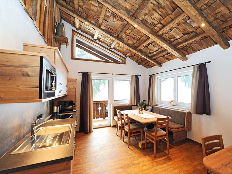 Chalet-appartement Berghof tweede verdieping, met (privé) infraroodcabine