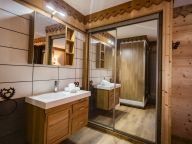 Chalet-appartement l'Ours met buiten-whirlpool-23