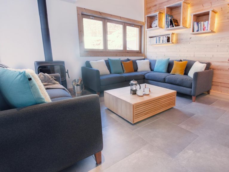 Chalet Les Trois Bonheurs met buiten-whirlpool