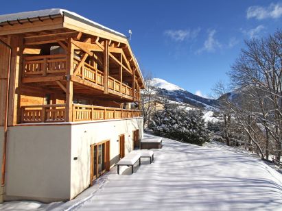 Chalet Nuance de Bleu met privé-sauna en buiten-whirlpool-1