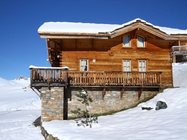 Chalet de L'Altiport Melusine met sauna en whirlpool