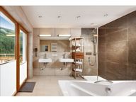 Appartement Gerlos Alpine Estate Penthouse Luxe XL met jacuzzi en sauna-9