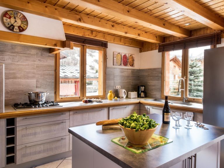 Chalet Lacuzon Snow Paradise
