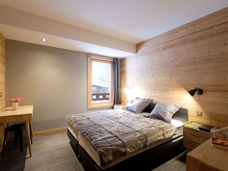Chalet Nuance de Gris met buiten-whirlpool