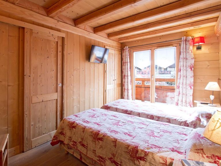 Chalet Le Loup Lodge met privé zwembad en sauna