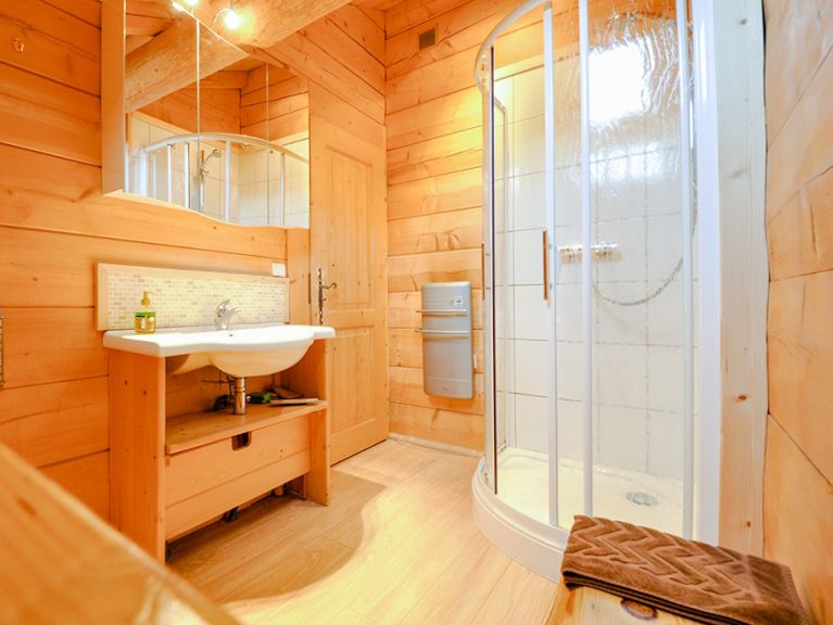 Chalet Tho' Max