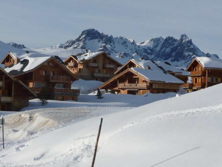 Chalet de L'Altiport Melusine met sauna en whirlpool