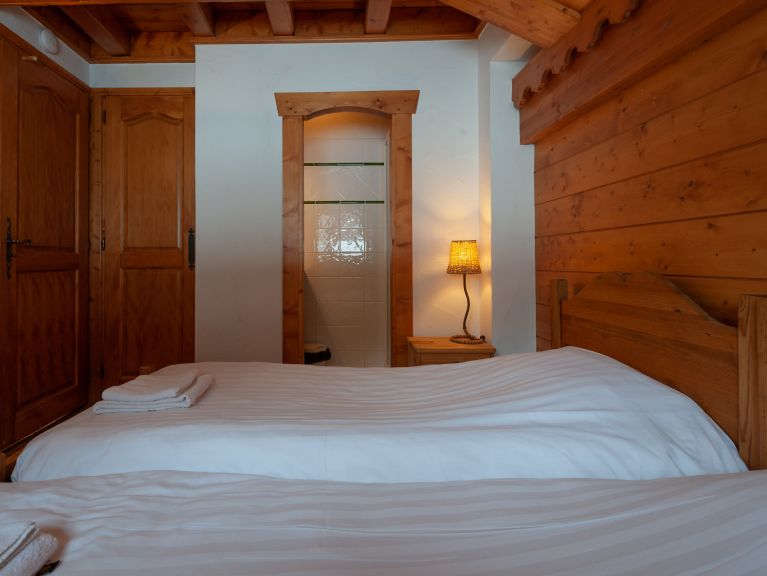 Chalet Le Hameau des Marmottes Combi Les Hameau des Marmottes 14p + 14p met sauna, naast elkaar gelegen
