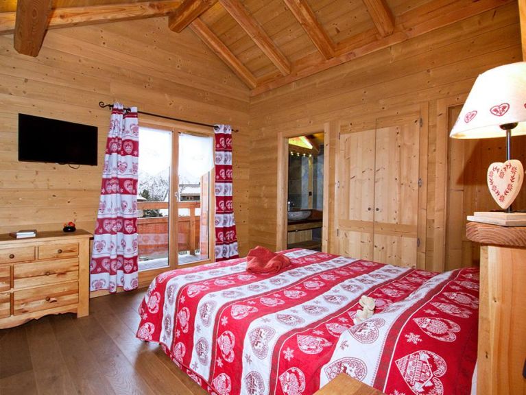 Chalet Le Prestige Lodge met privé-zwembad