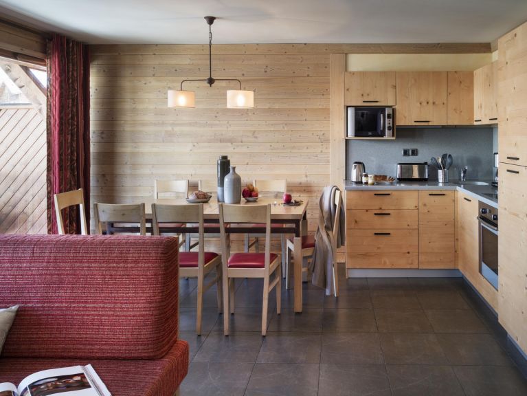 Chalet-appartement Résidence Village Montana met open haard en sauna