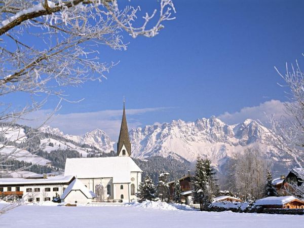 Skidorp Gezellig, rustig wintersportdorp nabij grote skigebieden-1