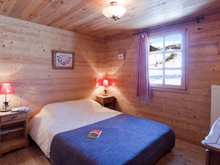 Chalet de L'Altiport Melusine met sauna en whirlpool