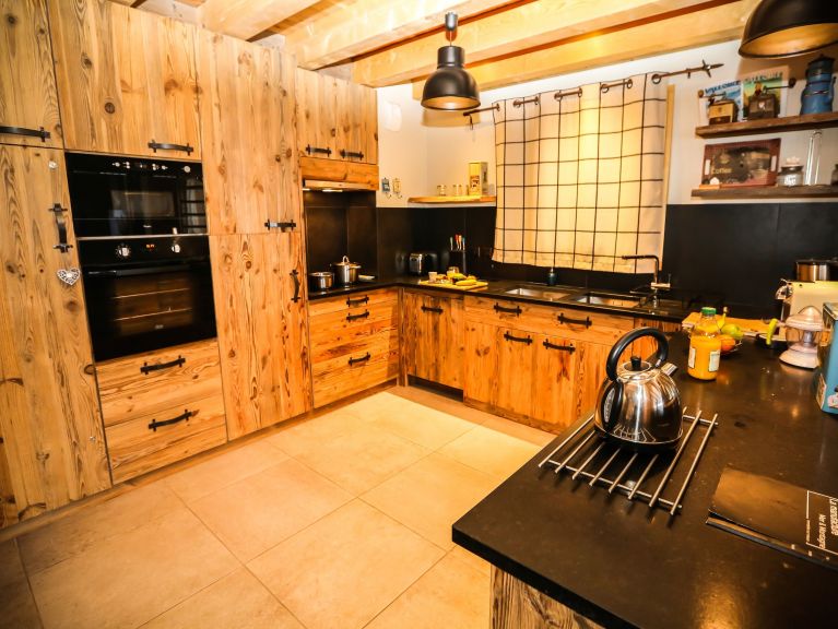 Chalet le Mas des Neiges met whirlpool en hammam