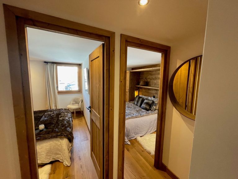 Chalet Caseblanche Felicita met houtkachel en buiten-whirlpool