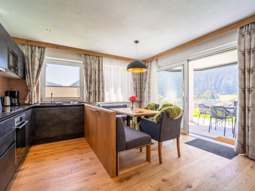 Chalet-appartement Pettneu Top 2 - 4 personen