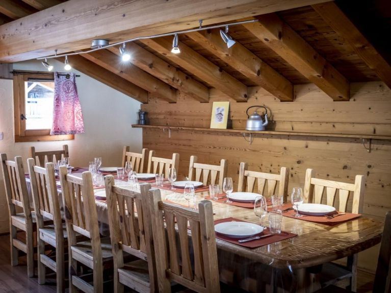 Chalet du Cocoon Mont-Blanc met buiten-whirlpool