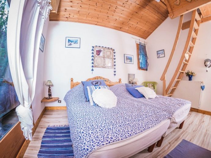 Chalet La Couqueille met buiten-whirlpool